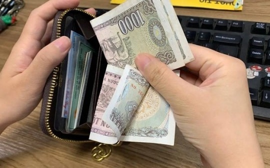 Cười ra nước mắt với trend "khai thật những lần tiêu tiền vô nghĩa" của chị em