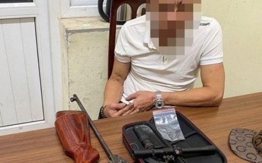 Mang súng hơi và 24 viên đạn 'dạo phố', gặp ngay lực lượng 141