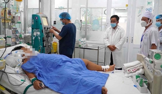 Thông tin mới nhất vụ 328 người bị ngộ độc nghi ăn bánh mì ở Đồng Nai: 2 bệnh nhi trở nặng, phải lọc máu