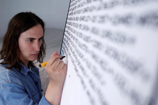 Nghệ sĩ người Pháp chạy đua với thời gian để hoàn thành tác phẩm hoành tráng