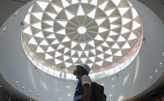 Cận cảnh 2 ga ngầm siêu hiện đại thuộc tuyến Metro số 1