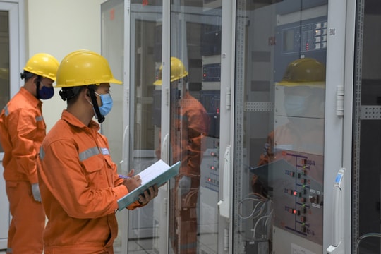 Tải về nội dung của hợp đồng mua bán điện giữa khách hàng sử dụng điện lớn và Tổng công ty Điện lực