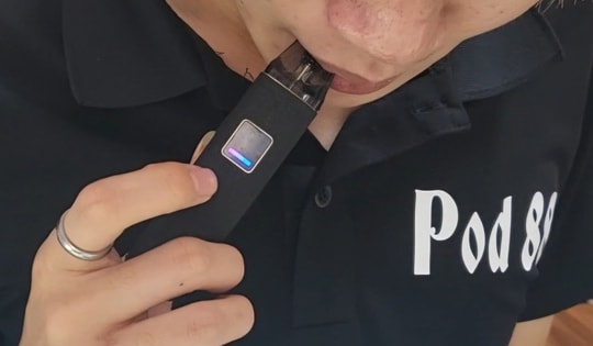 Phạt 4 triệu đồng người đàn ông bán thuốc lá điện tử cho học sinh