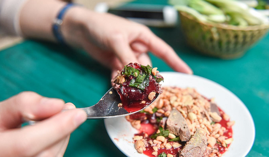 3 quan niệm sai lầm về tiết canh khiến người ăn phải 'trả giá' bằng tính mạng