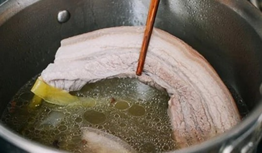 Tận dụng nước luộc thịt để nấu rau là đúng hay sai? Chuyên gia đưa ra câu trả lời bất ngờ
