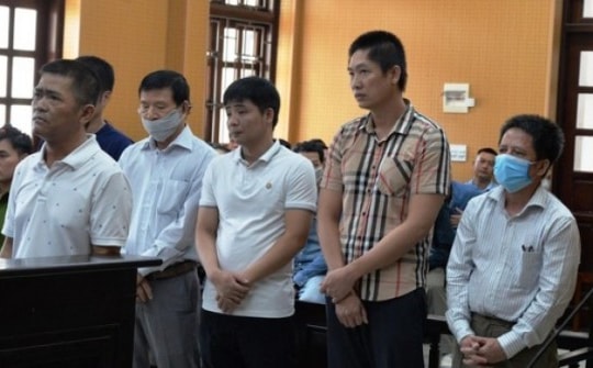 Trả giá vì "giúp" tội phạm hoãn thi hành án