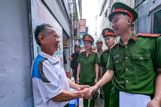 Đề xuất chế độ đặc thù, bồi dưỡng ngoài lương cho cán bộ chiến sỹ Công an phường