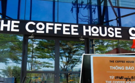 Nữ bác sĩ bị kính rơi vào người có thể xuất viện trong 2-3 tuần tới