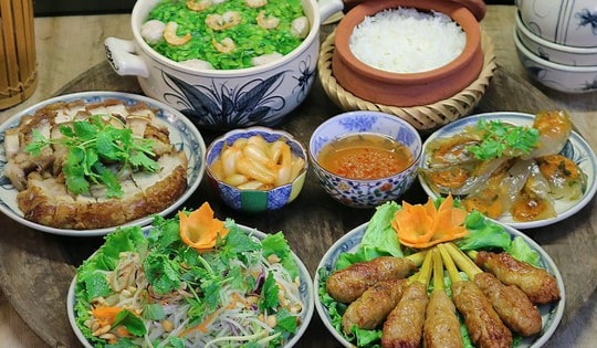 10 món ăn ngon dân dã cho ngày hè oi ả, vừa bổ, vừa rẻ ai cũng mê