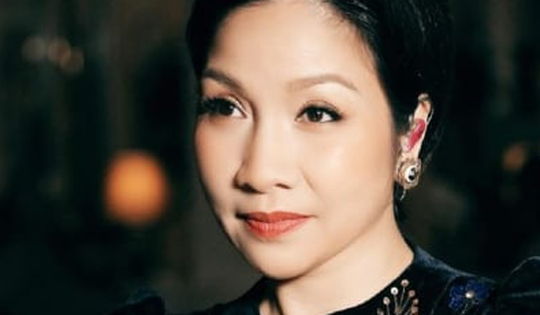 Mỹ Linh: Bỏ hát lót, hát ở vũ trường, tôi bị nói ‘đã nghèo còn sĩ’