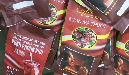 Cận cảnh gần 2.000 gói cà phê Phạm Phong Phú là hàng giả, không có thành phần caffeine