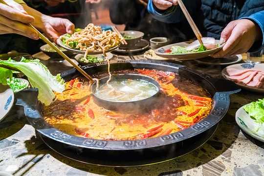 Người phụ nữ đi tù vì trồng 900 cây thuốc phiện để nấu lẩu