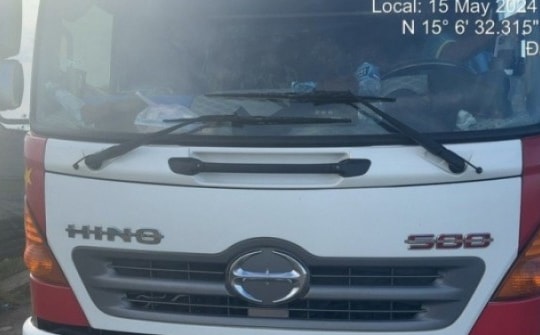 Xe tải vượt ẩu trên cao tốc Cam Lộ - La Sơn đã bị chặn lại tại Quảng Ngãi