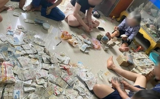 Thực hư thông tin cụ bà ăn xin có 9 bao tiền?