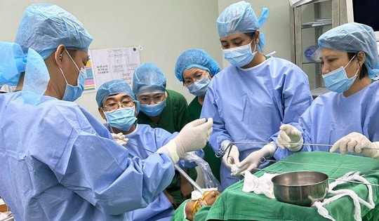 Cứu sống cụ ông 75 tuổi hóc dị vật xương gà nguy kịch