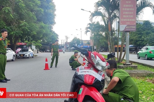 Bà bị khởi tố vì cho cháu tiền mua xe máy rồi gây tai nạn