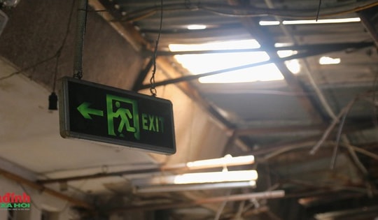 Hà Nội: Chợ Ngã Tư Sở sầm uất một thời vì sao ngày càng vắng khách, hoang tàn