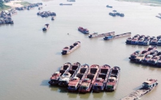 Khai thác cát, địa chất yếu làm lún nứt hơn 40 ngôi nhà ở Hà Nội