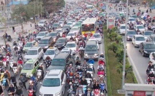 Băn khoăn việc cấm xe máy ở nội thành vào năm 2030, người dân đi lại bằng gì?