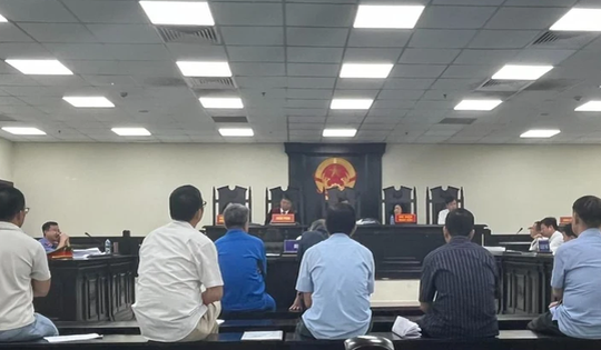 Loạt cựu cán bộ huyện Gia Lâm lĩnh án