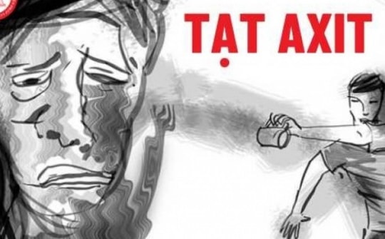 Tạt axit vào nhóm nhậu khiến 1 người chết, 7 người bị thương ở quận 7