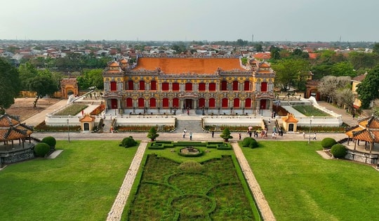 Tuần lễ Festival Huế 2024 sẽ khai màn bằng bữa tiệc nghệ thuật tại cung điện triệu đô