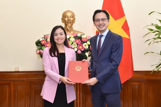 Bổ nhiệm nữ Phó Vụ trưởng, Vụ Thông tin Báo chí, Bộ Ngoại giao