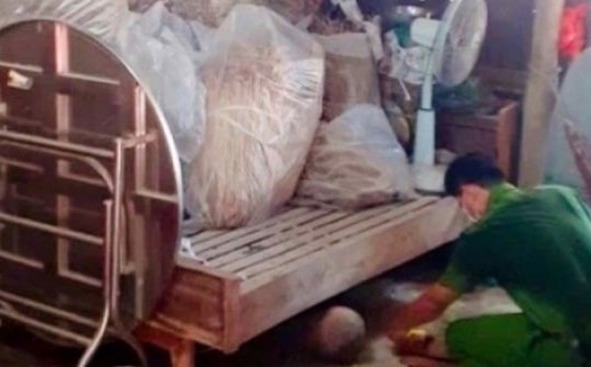 Vĩnh Long: Nữ chủ hụi tử vong ở tư thế treo cổ