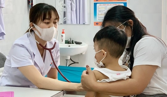 Hà Nội, sốt xuất huyết giảm, tay chân miệng tăng