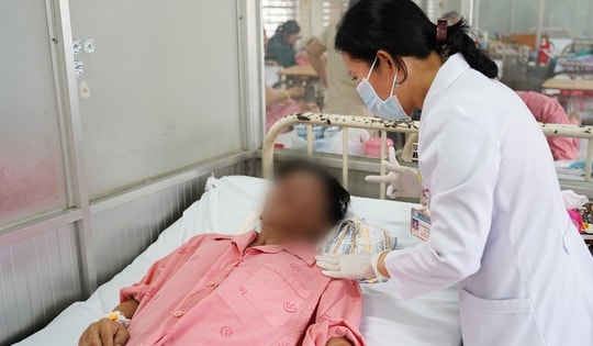 Thêm 1 người tử vong trong vụ tạt axit kinh hoàng tại TPHCM