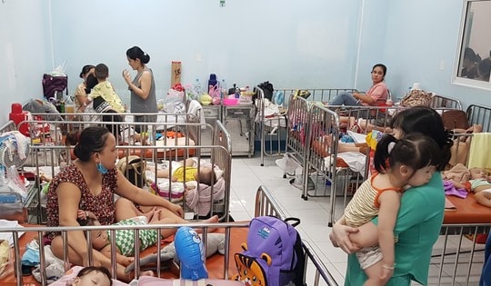 Những bệnh nguy hiểm thường gặp ở trẻ em trong mùa hè