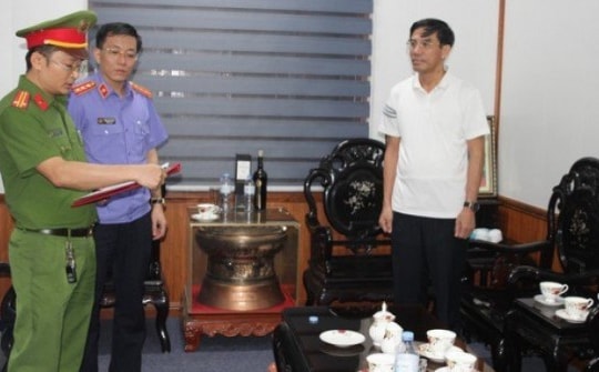 Những sai phạm khiến Chủ tịch thị xã Cửa Lò cùng 3 cán bộ bị bắt tạm giam