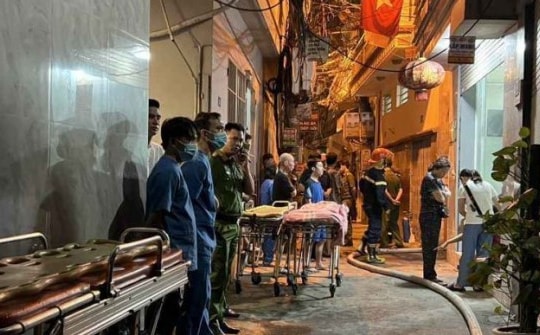 Vụ cháy 14 người tử vong: Con trai 3 tuổi mồ côi bố