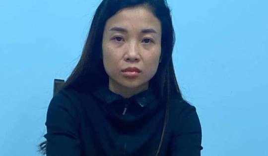 Khởi tố 'tú bà' 36 tuổi bán dâm