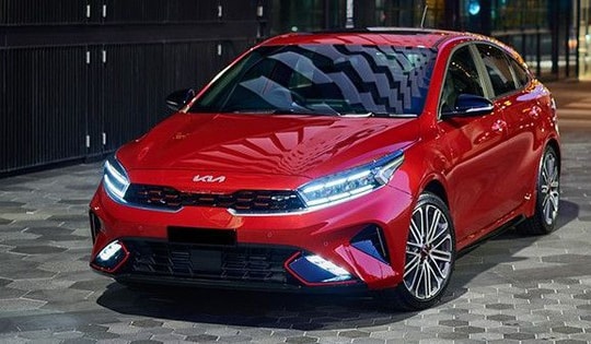 Giá lăn bánh Kia K3 mới nhất siêu hấp dẫn, rẻ áp đảo trước Mazda3, cực lợi thế trong cuộc đua doanh số