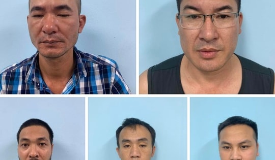 Bắt 6 đối tượng đánh bạc tại chợ hoa Quảng An, Tây Hồ