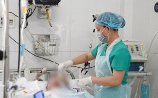 Vụ nghi tạt axit vào bàn nhậu: 2 người đã tử vong