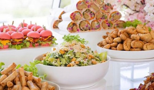 Gợi ý thực đơn tiệc buffet mặn, ngọt cho ngày 1/6 đảm bảo các bé thiếu nhi sẽ vô cùng yêu thích