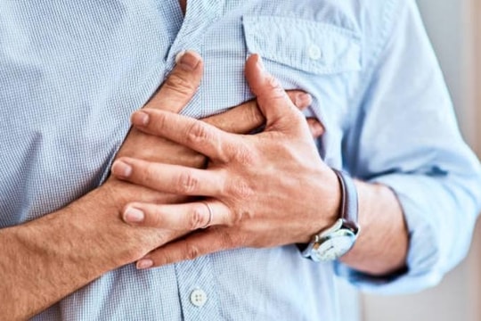 Những cơn đau cảnh báo đau tim