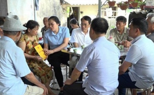 Sập giàn giáo xây nhà, 3 người thương vong