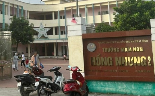 Vụ trẻ mầm non tử vong trên xe đưa đón: Khởi tố tài xế và 2 giáo viên