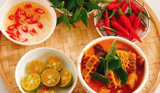 Cách nấu phá lấu bò Sài Gòn, món ăn đường phố vạn người mê hóa ra không khó