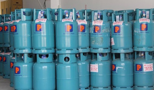 Giá gas bán lẻ trong nước tiếp tục giảm đến 3.500 đồng/bình