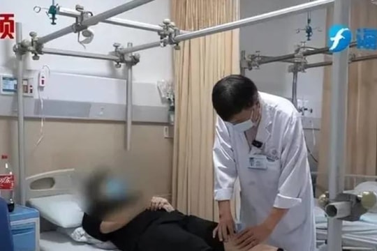 Người đàn ông 35 tuổi gãy xương đùi sau cơn ho mạnh