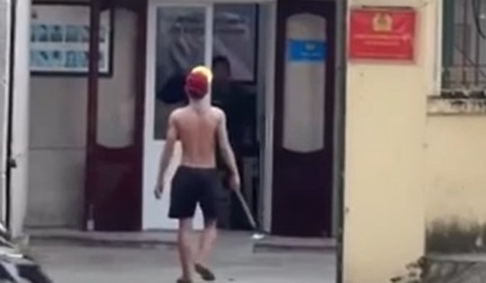 Đối tượng xông vào trụ sở Công an TP Thanh Hóa đập phá có thể bị phạt đến 7 năm tù