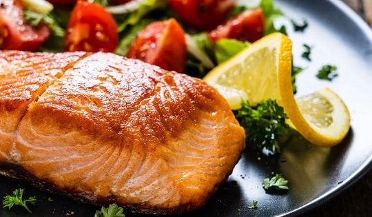 2 loại cá hấp dẫn, đưa cơm nhưng là 'kẻ thù' của người bệnh cao huyết áp