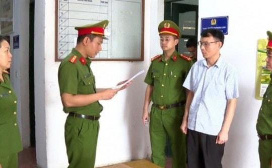 Phó giám đốc sở Tài nguyên và Môi trường Bắc Kạn bị bắt