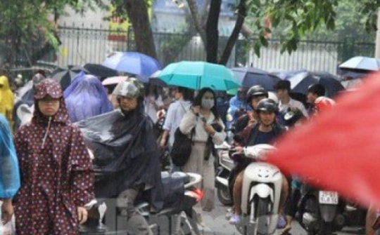 Cảnh báo dông, lốc, sét, mưa đá ở nội thành Hà Nội chiều 5/6