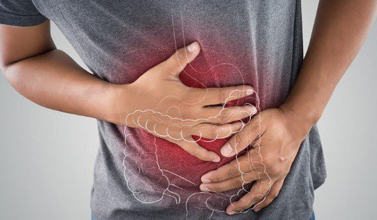 Gia đình 3 người cùng mắc ung thư đại tràng, cảnh báo thói quen nhiều người hay gặp gia tăng nguy cơ mắc bệnh