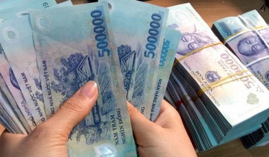 Từ 2025, toàn bộ tiền lương của công chức và viên chức không còn phụ cấp đặc thù?